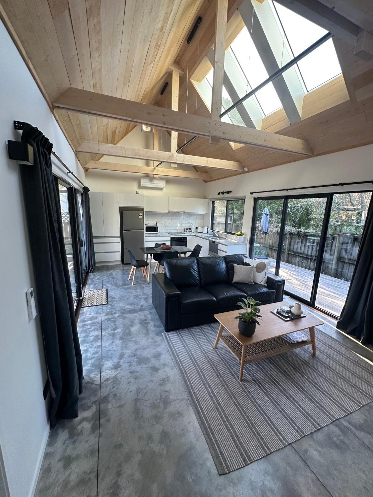 Modern Two Bedroom Oasis Whangamata Exterior foto